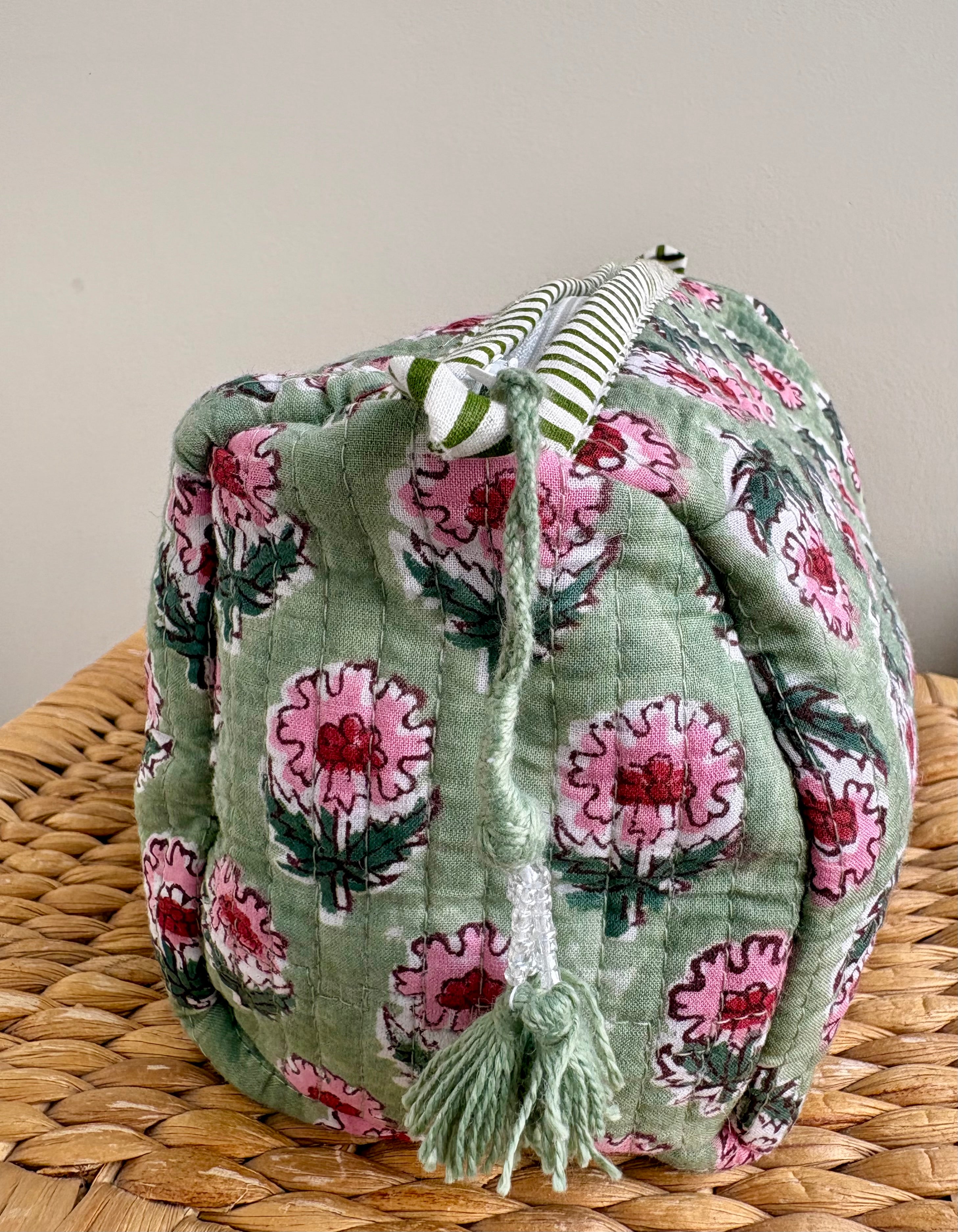 Small Wash Bag - Carnation