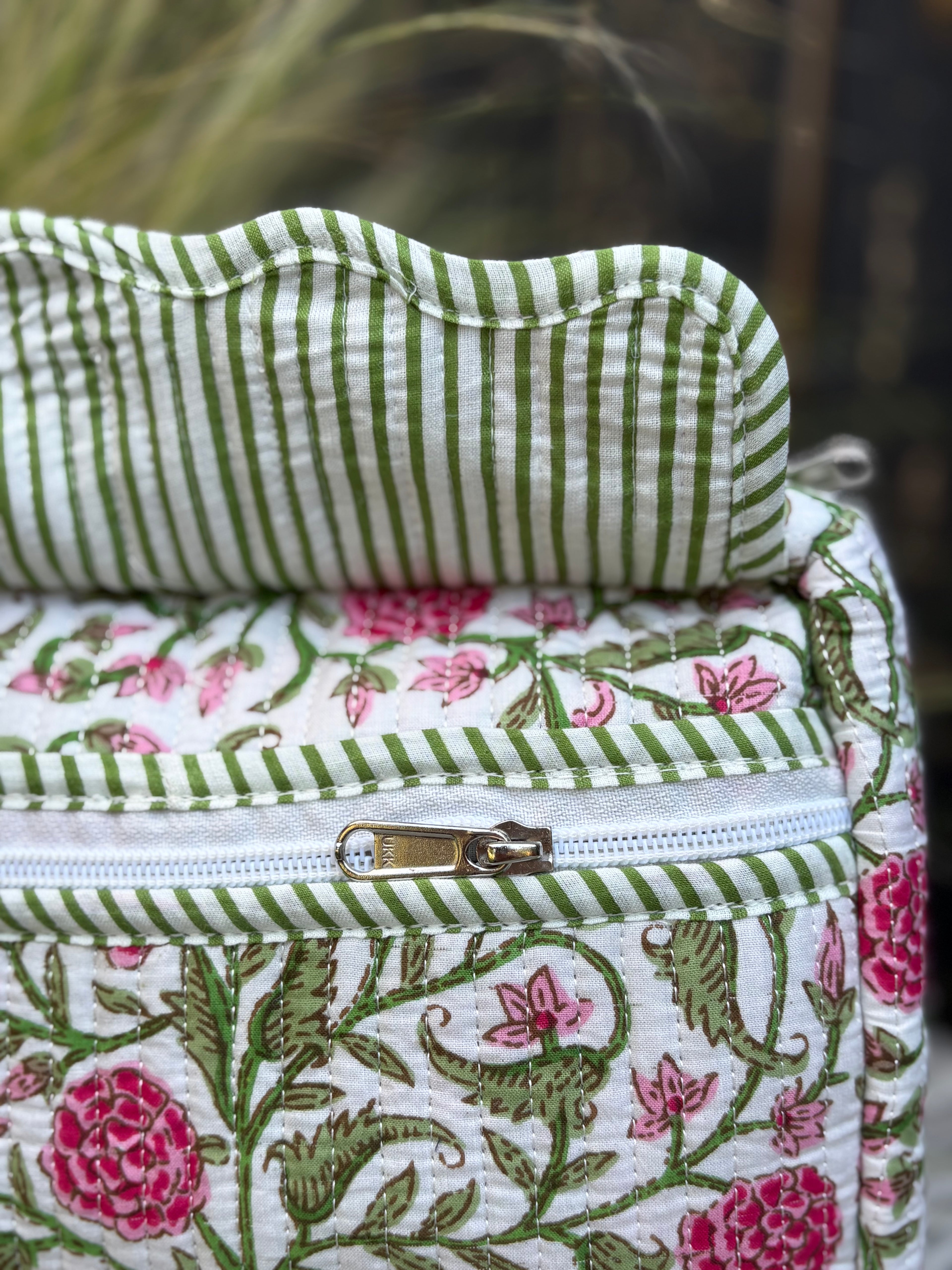 Hedgerow Wash Bag Small