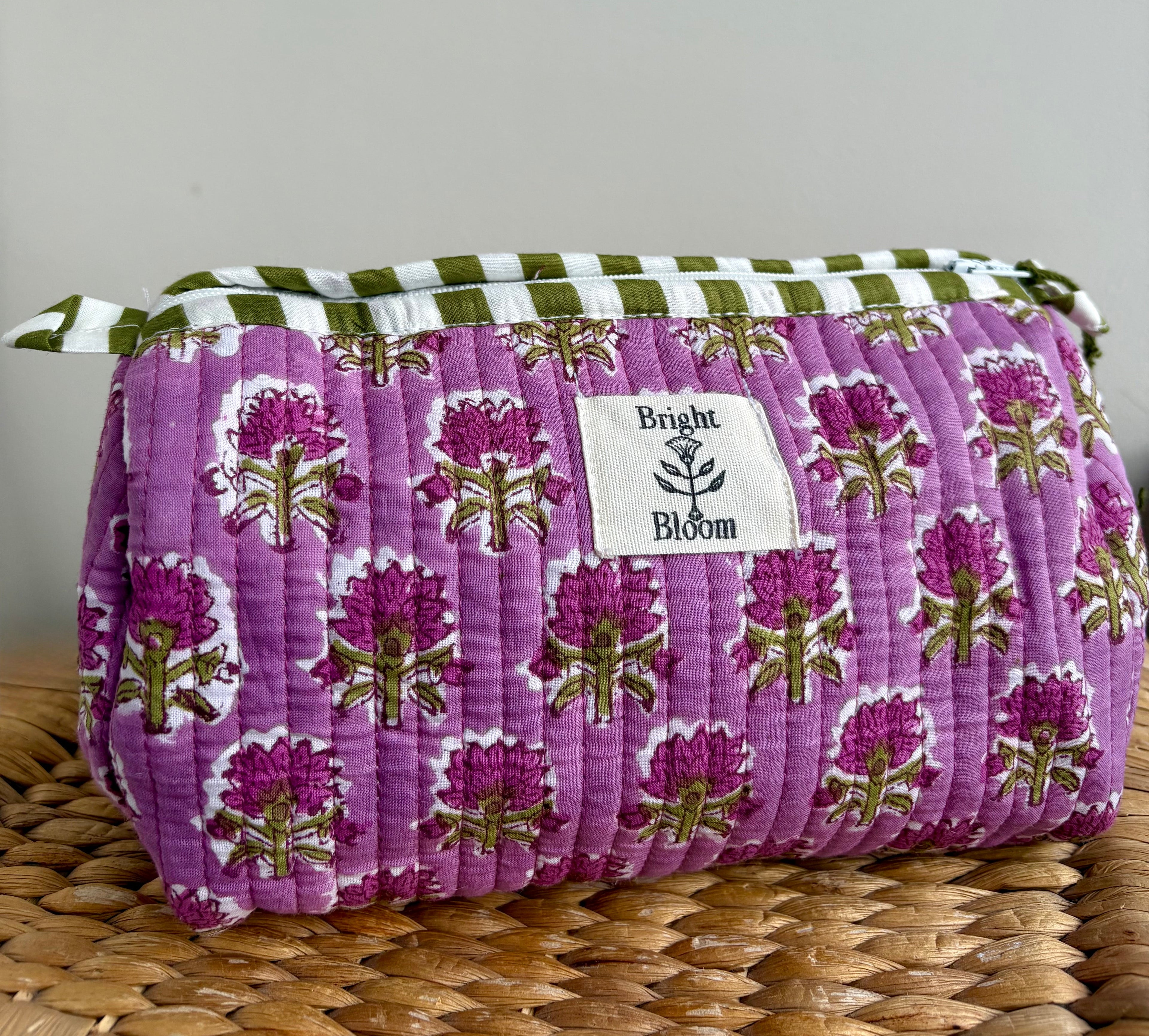 Small Wash Bag - Thistle