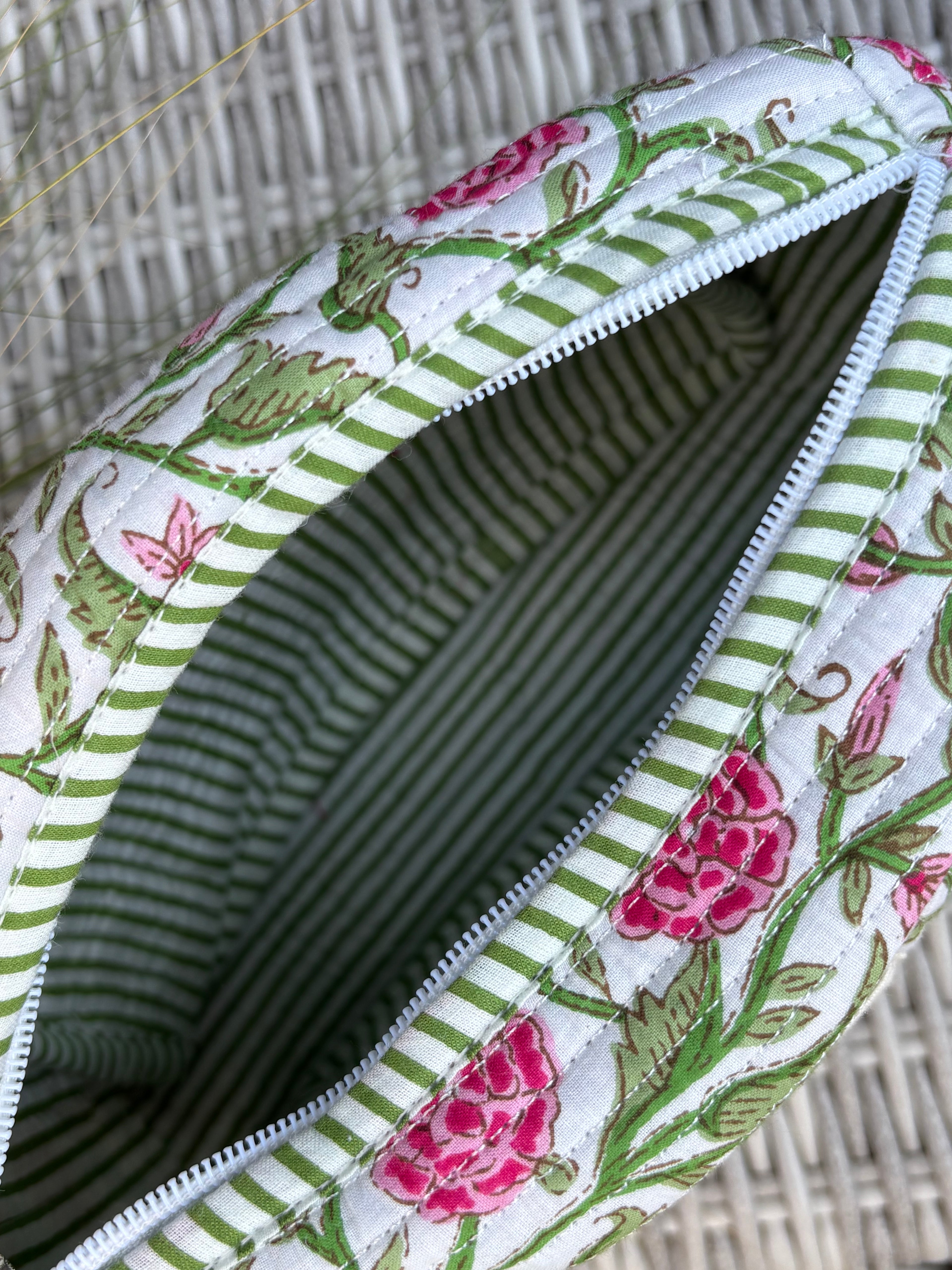 Hedgerow Wash Bag Small