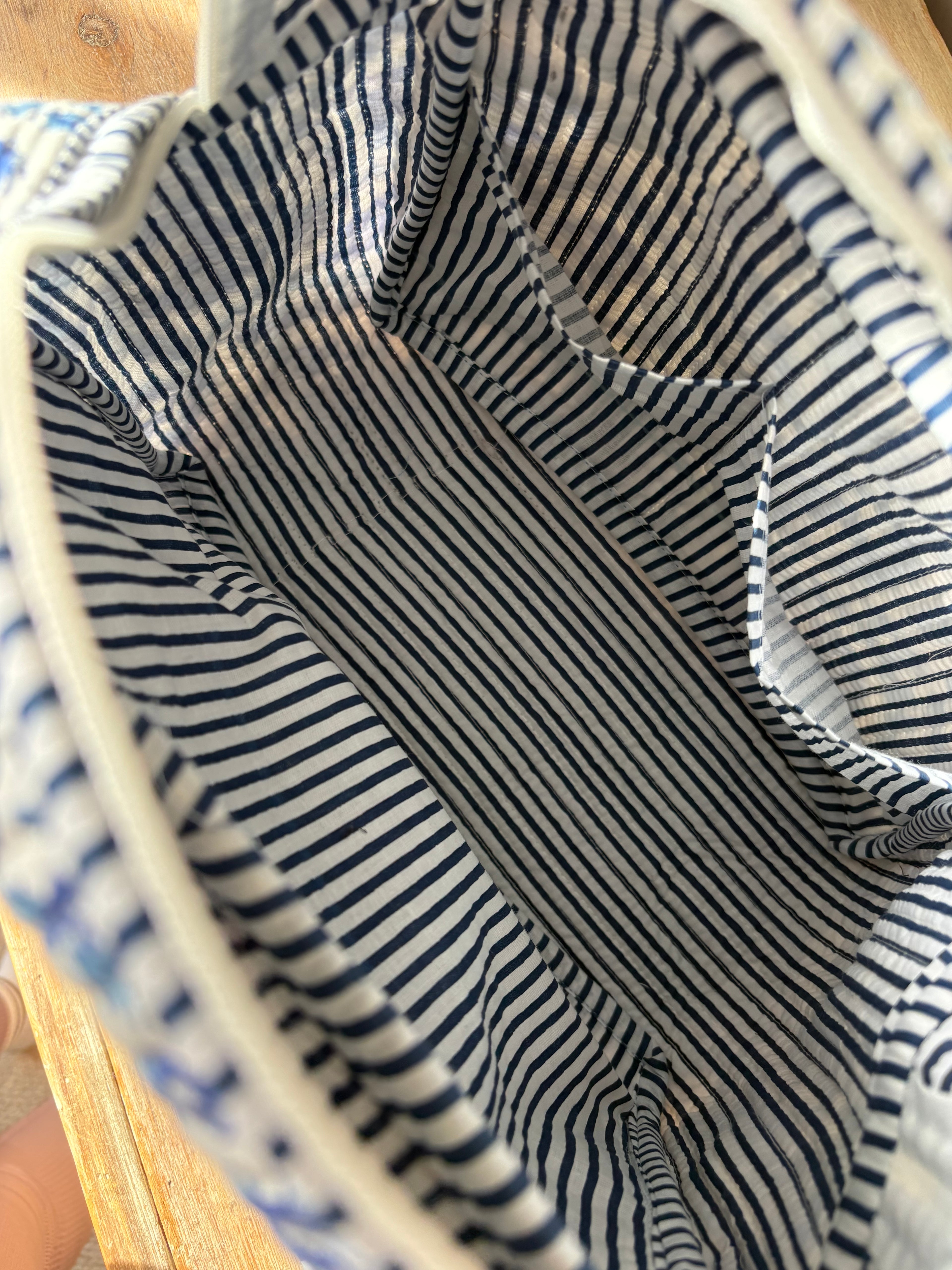Large Wash Bag - Blue Vine