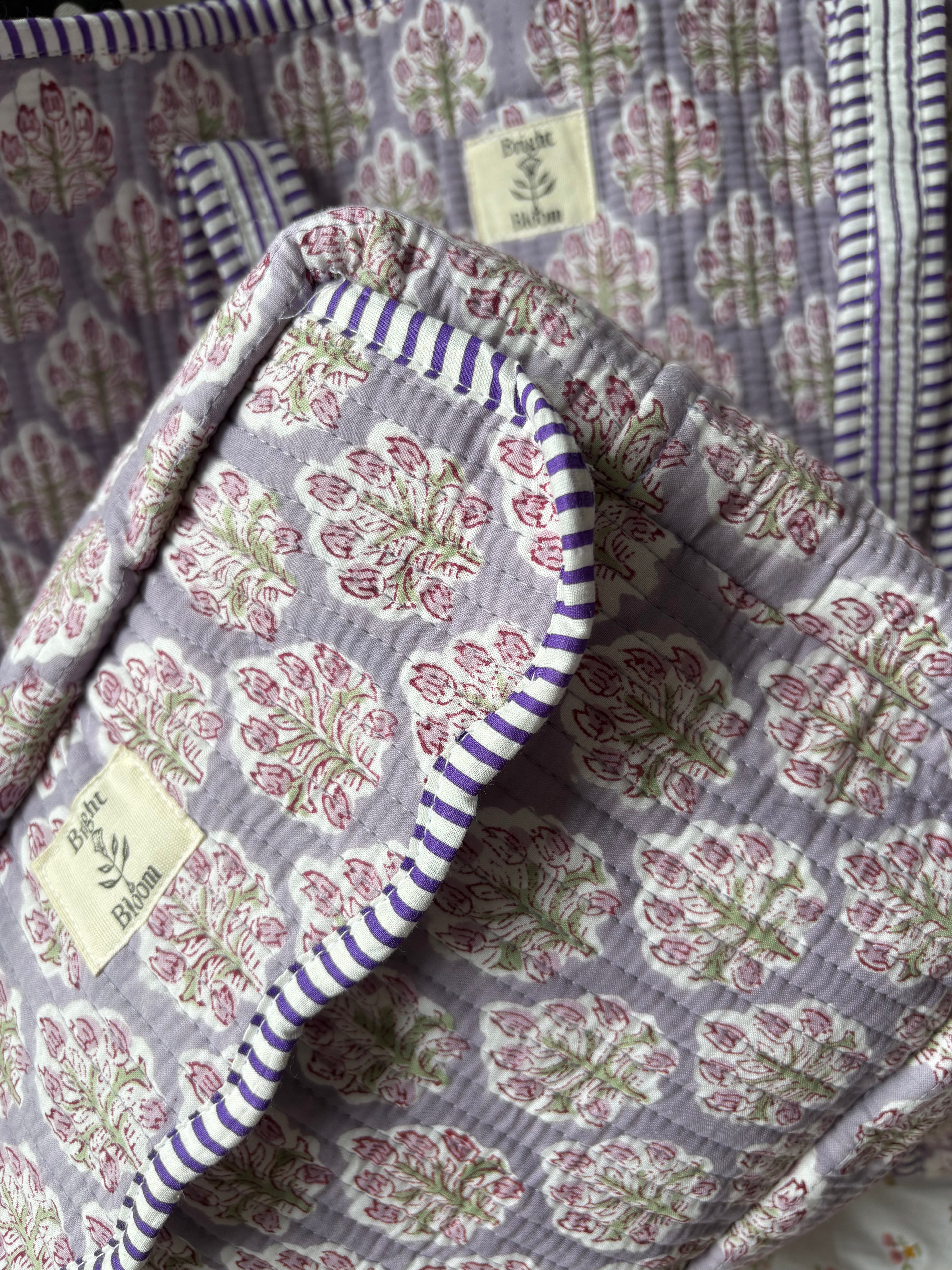 Scallop Wash Bag - Violet