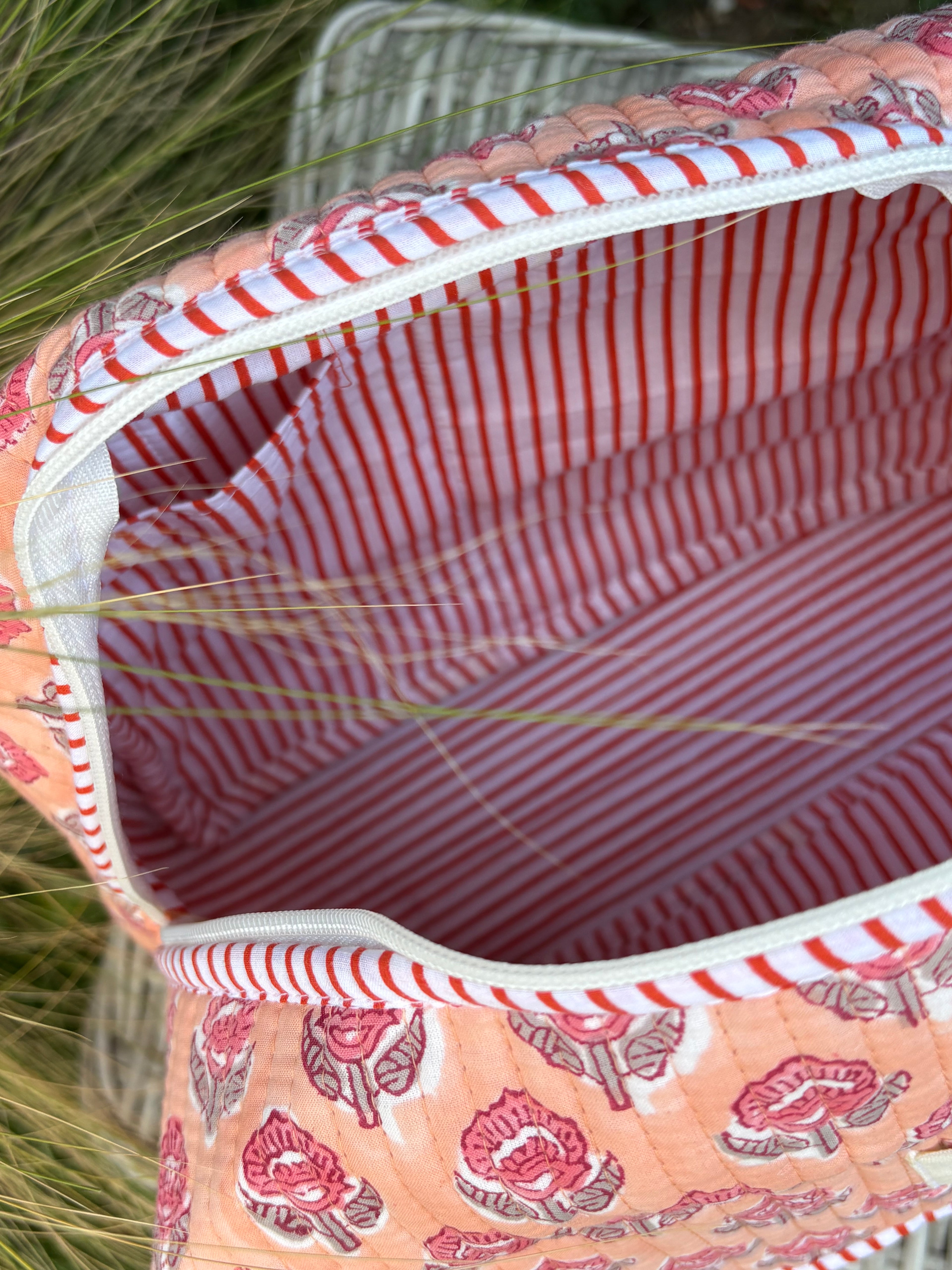 Peach Blossom - Scallop Wash Bag