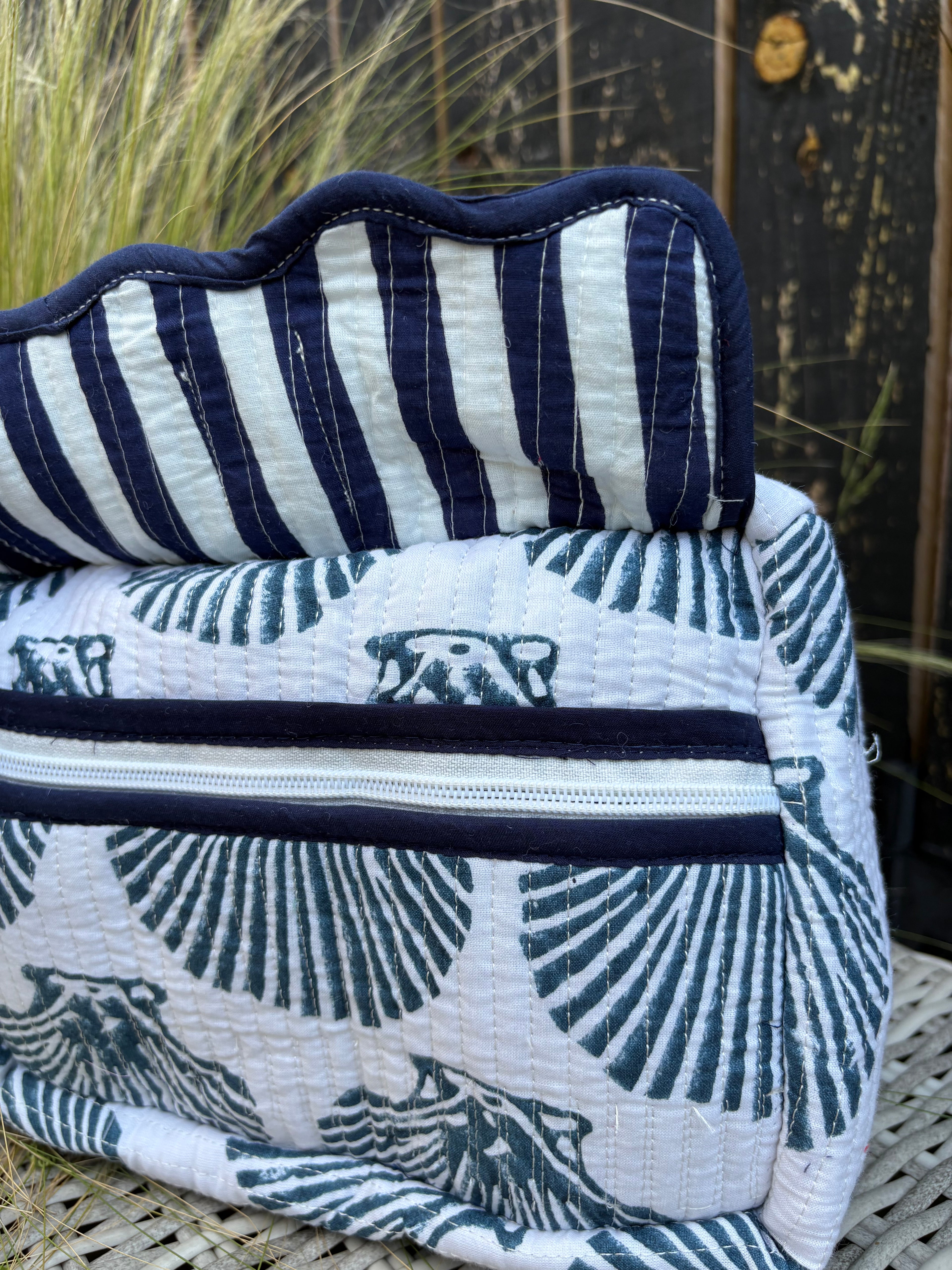 Aldeburgh Shell Wash Bag Small