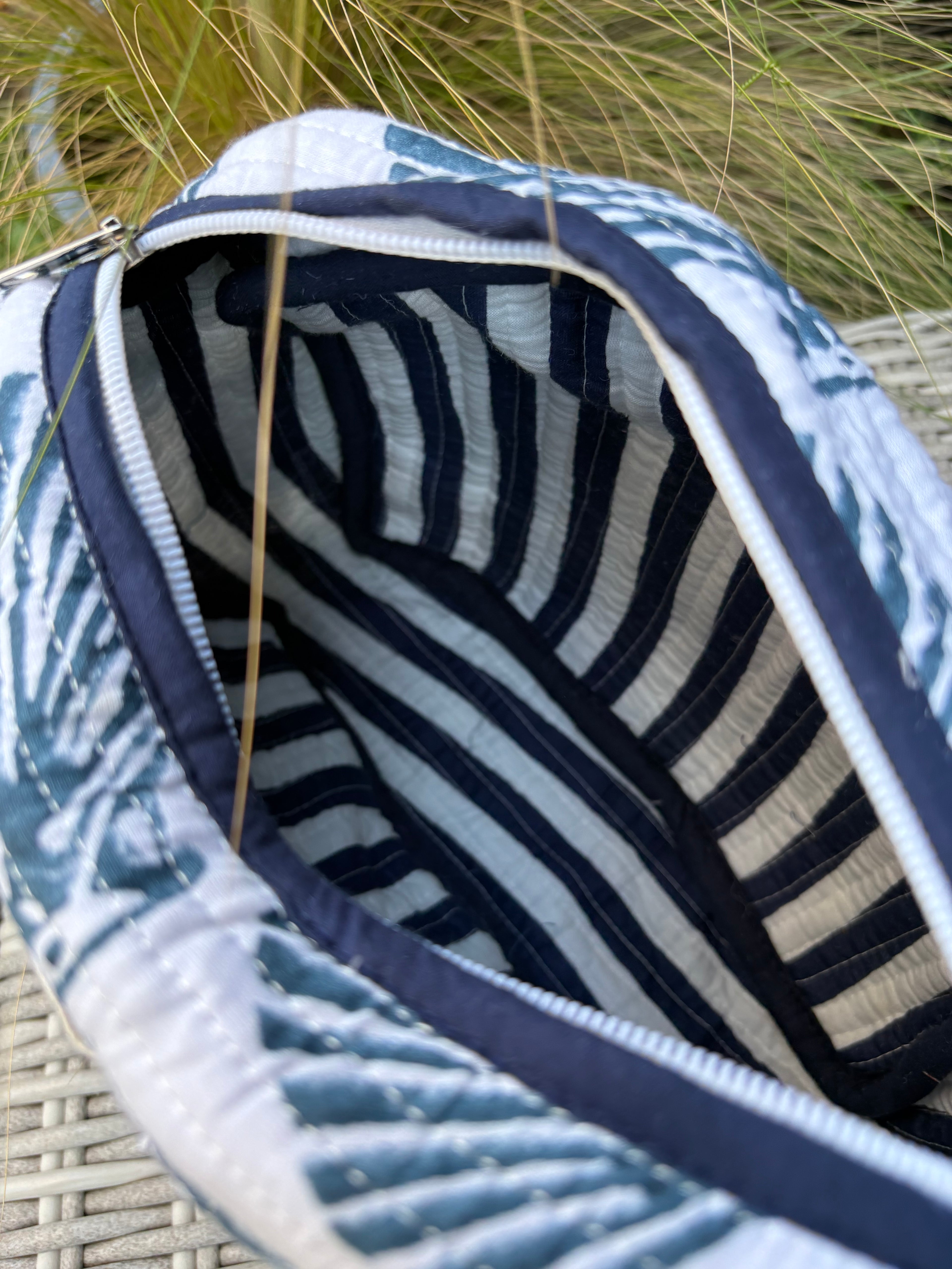 Aldeburgh Shell Wash Bag Small