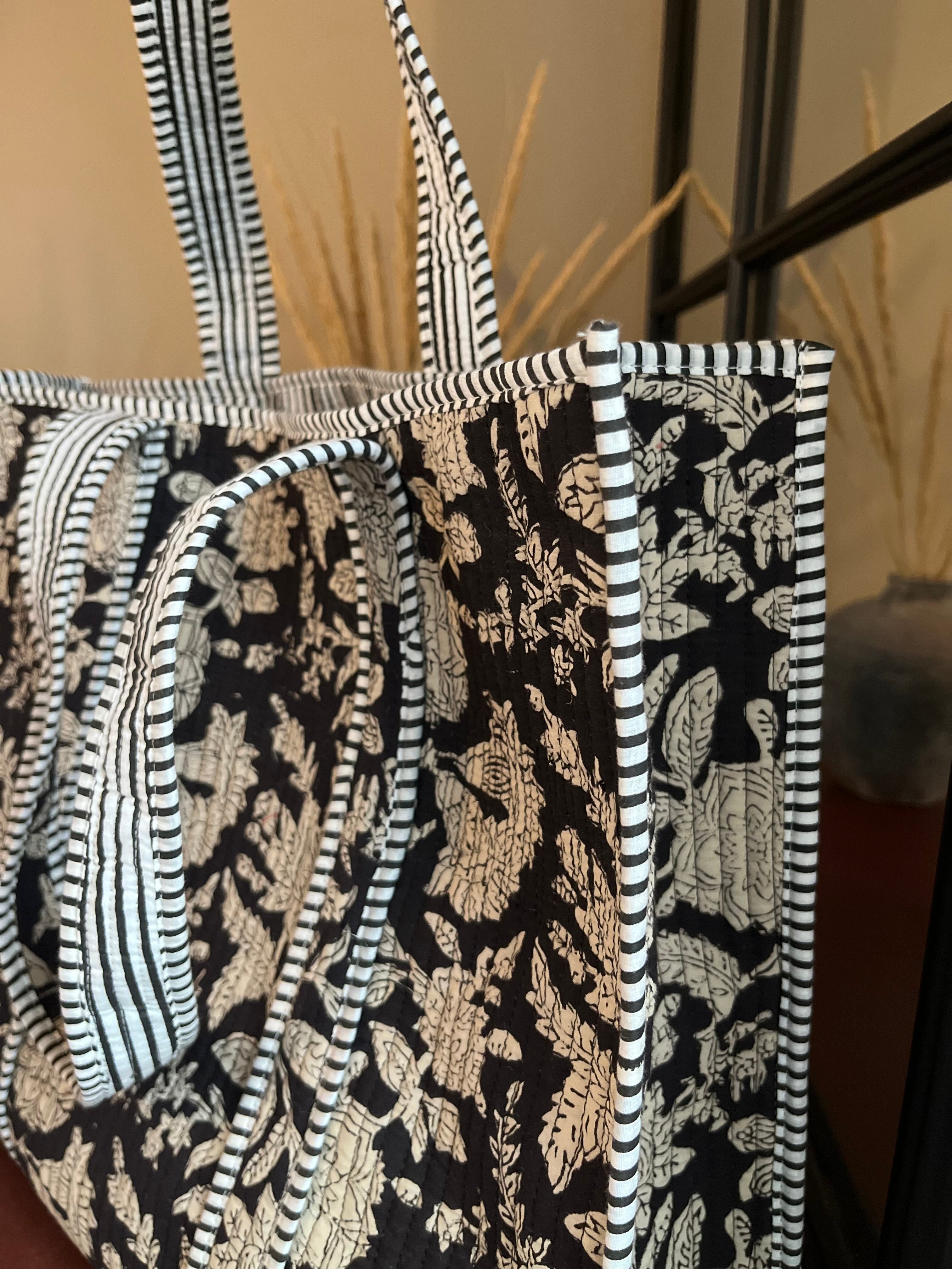 Large Tote Bag - Midnight Oud