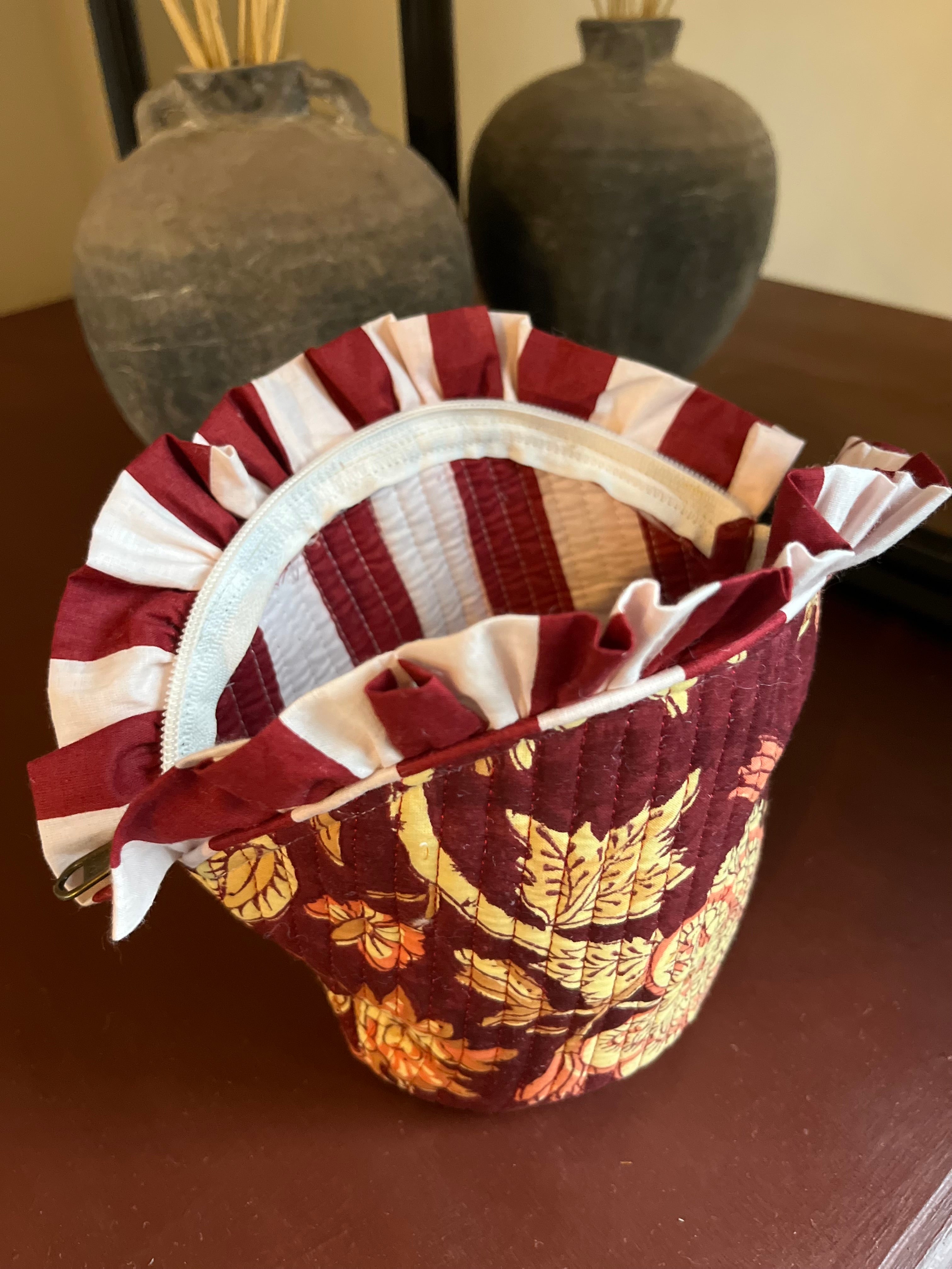 Frilly Makeup Bag - Vintage Juniper